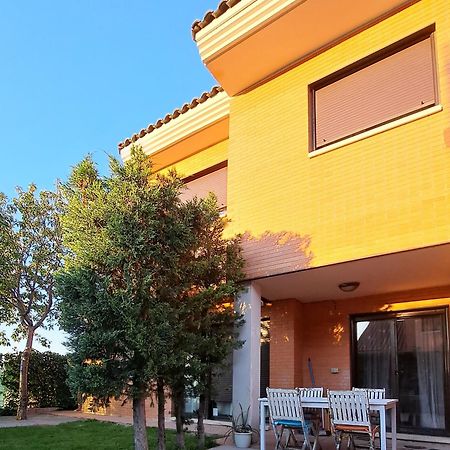 La Casa Del Cipres Villa Aldeamayor de San Martín Kültér fotó