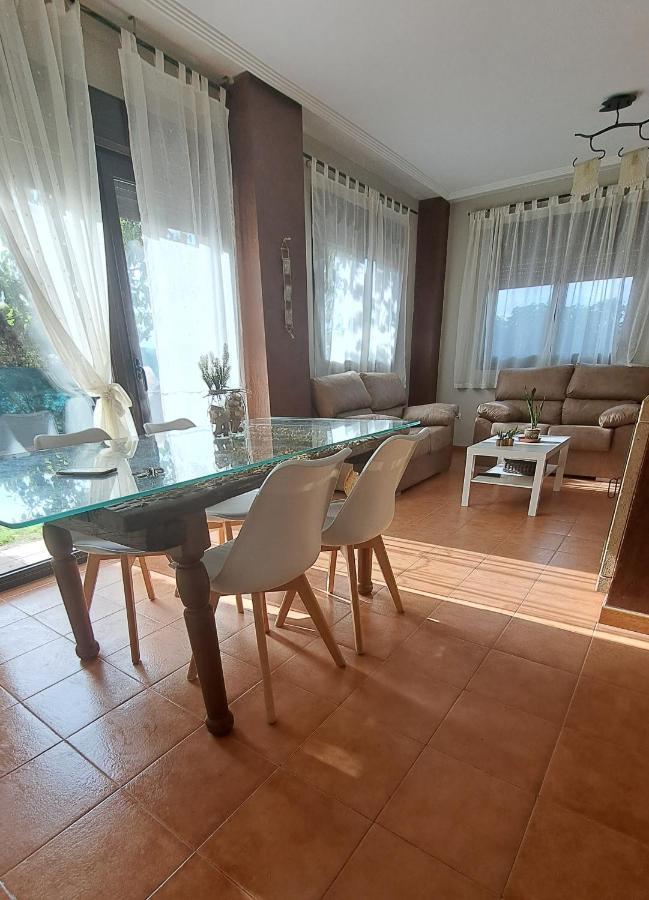 La Casa Del Cipres Villa Aldeamayor de San Martín Kültér fotó